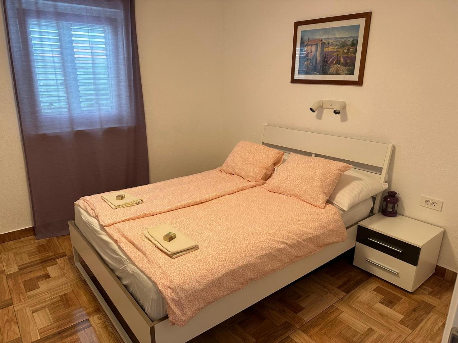 Apartments "Laci" Кърк Екстериор снимка