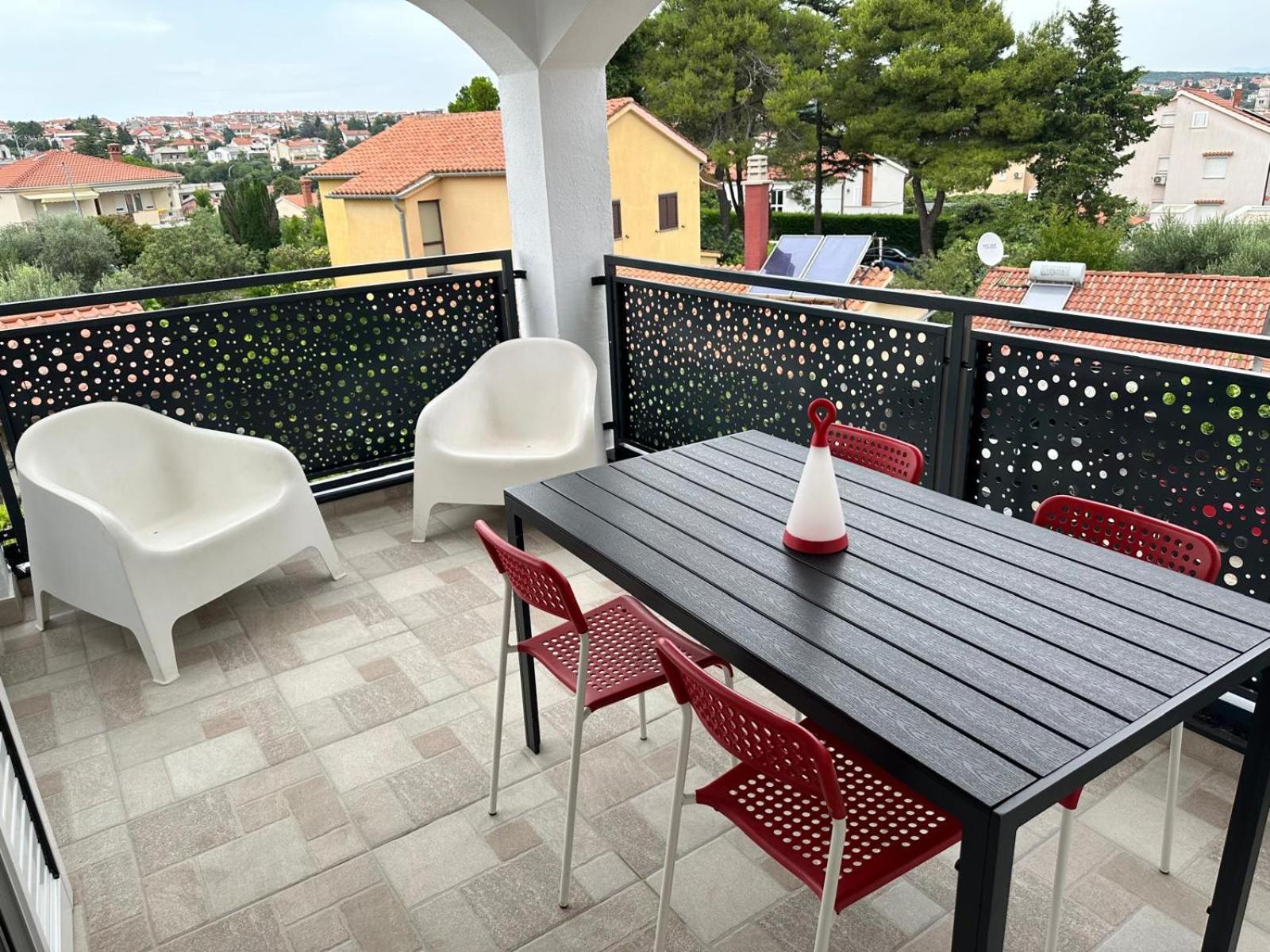 Apartments "Laci" Кърк Екстериор снимка